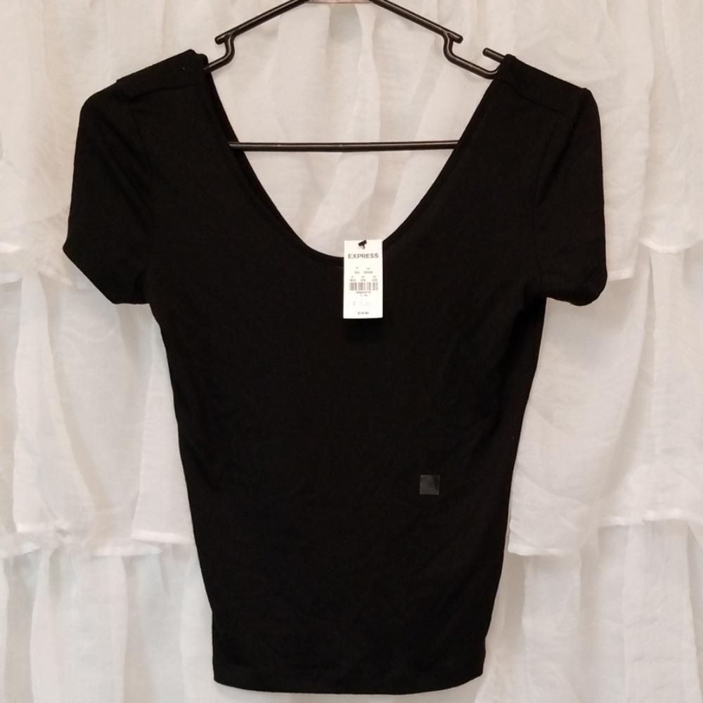 🆕️ Express Black Crop Top